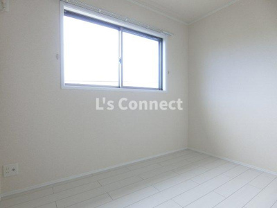 【その他】 | ハッピーヒル | ３．４帖のサービスルーム。