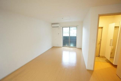 【居間・リビング】 | アベニール３番館 | 【簡単オンライン契約】来店不要でオンライン申込み＆契約可能♪