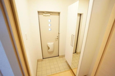 【玄関】 | アベニール３番館 | きれいな玄関です