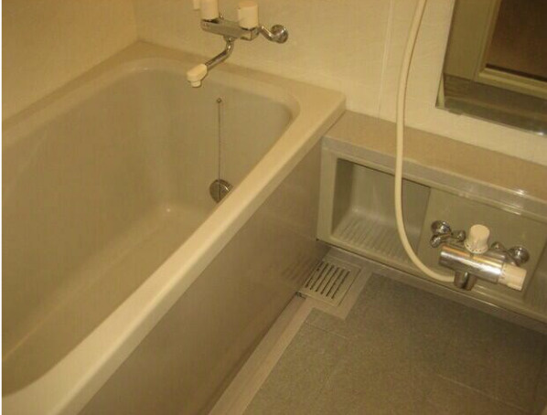 センチュリー西新宿の浴室