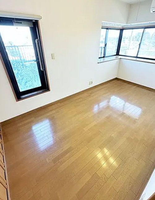 【中古マンション】サニーコート鶴ヶ島の洋室|7.5帖洋室です！