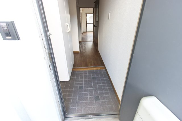 シャンテーヌの玄関