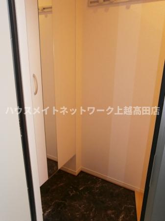 ハッピークローバー春日野の収納|玄関シューズクローゼット