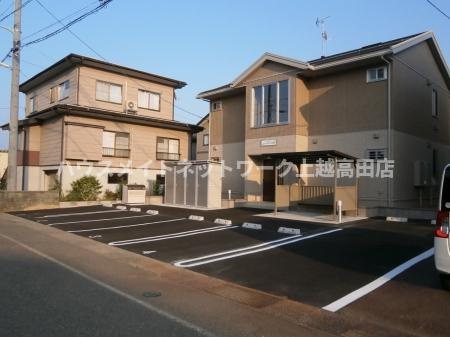 ハッピークローバー春日野の駐車場|消雪付駐車場