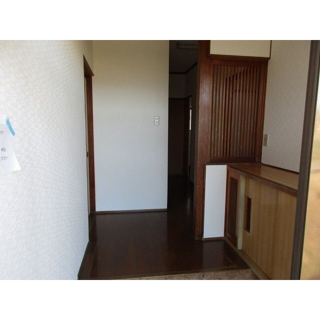 北野町富田貸家の玄関