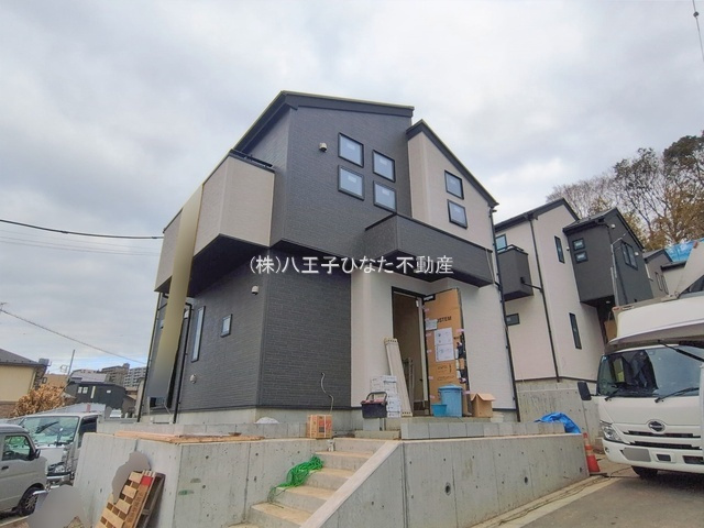 祝：成約済み　八王子市　館町　新築戸建ての外観|～仲介手数料無料☆八王子ひなた不動産～　八王子市館町　新築戸建て
