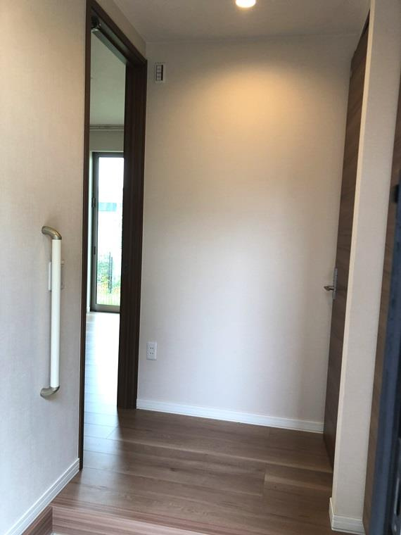 鈴木町戸建のロビー