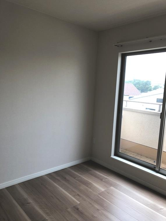 鈴木町戸建の内装