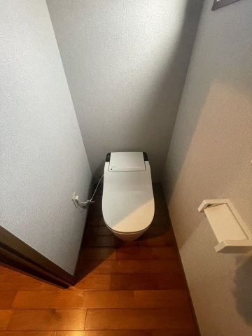 【トイレ】 | 福津市宮司６丁目　戸建て | いつも綺麗に清潔に！ウォッシュレット付きトイレです
