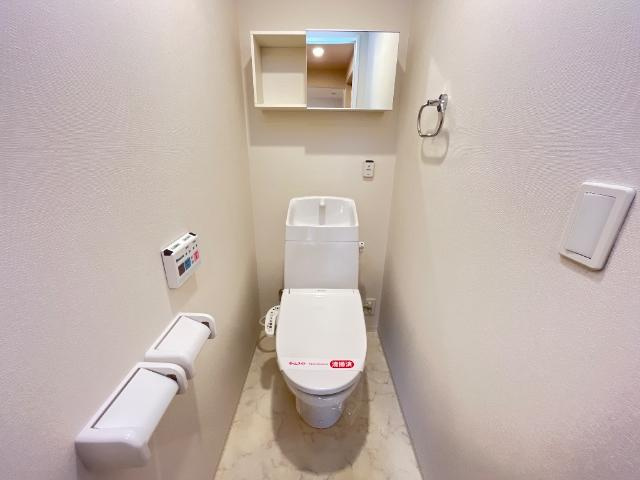 バーラムのトイレ|シャワー付トイレ