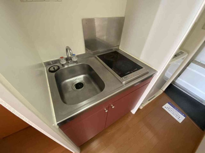 【キッチン】 | レオパレスレモングラス横手新町 | 設備・仕様は号室により異なる為、現況を優先致します。