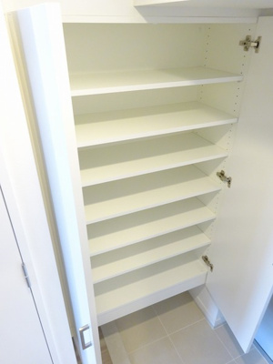 【玄関】 | リヴシティ横濱関内弐番館