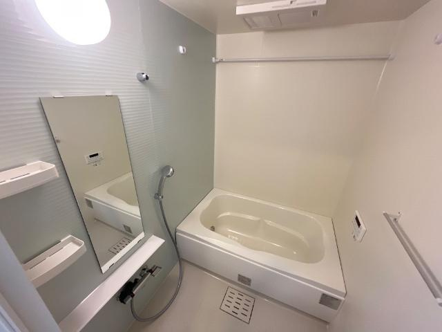 富山市掛尾町新築アパートの浴室|ユニットバス（イメージ）