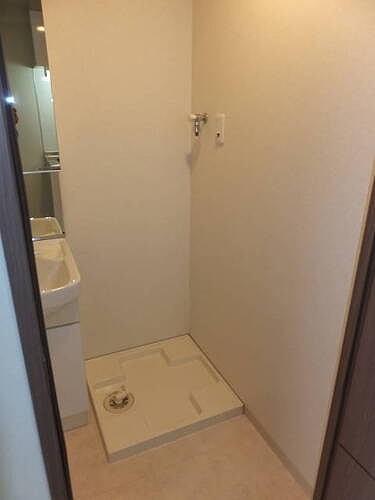 ジュネーゼグラン福島ＥｂｉＥのその他|室内洗濯機置場　※前回募集時／２０１５年６月の写真