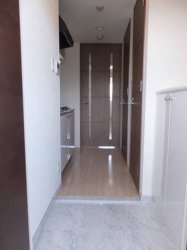 ジュネーゼグラン福島ＥｂｉＥの玄関|玄関　※前回募集時／２０１５年６月の写真