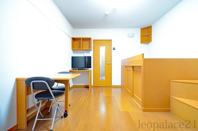 レオパレスＷＩＮの寝室|ゆとりあるお部屋