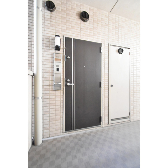 Gramercy Shirakawa Koen