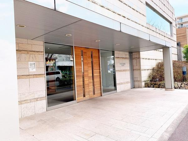 【エントランス】 | 香里ヶ丘ヴィアーレ