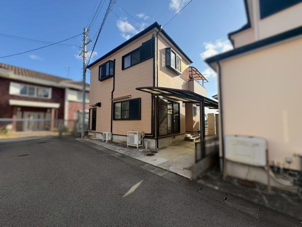 岩出市森　中古戸建の前面道路含む現地写真