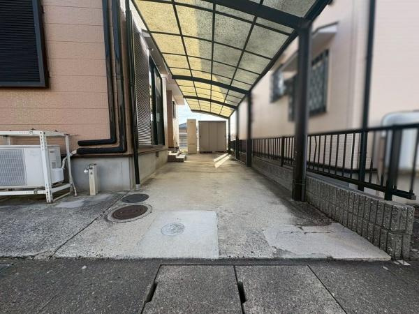 岩出市森　中古戸建の駐車場