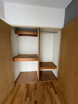 【収納】 | ブライトコート壱番館 | 写真は同タイプの別のお部屋のものです。
