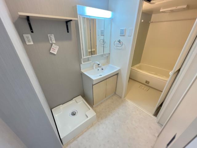 富山市掛尾町新築アパートの洗面所|洗面（イメージ）