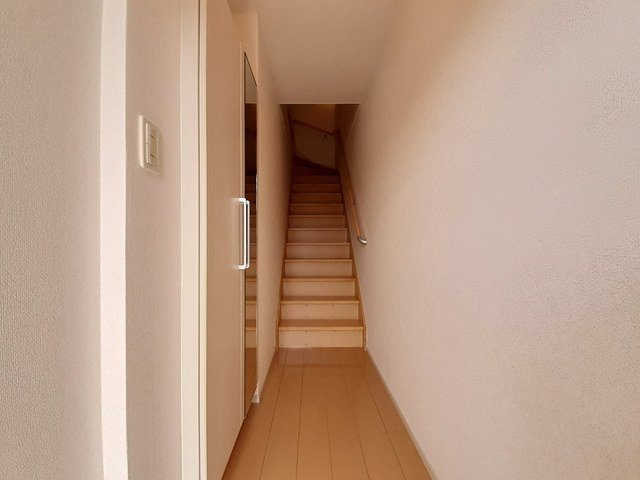 シャンティの玄関|収納もある玄関です