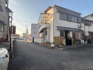 【前面道路含む現地写真】