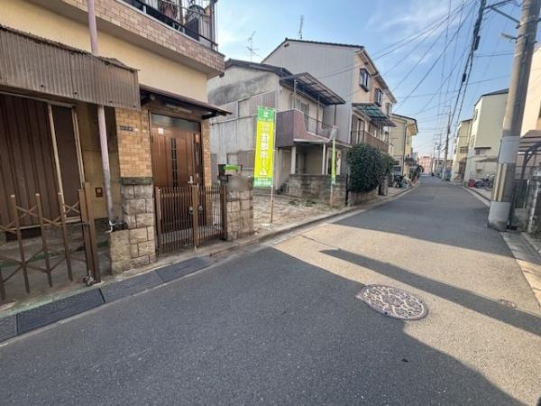 【前面道路含む現地写真】