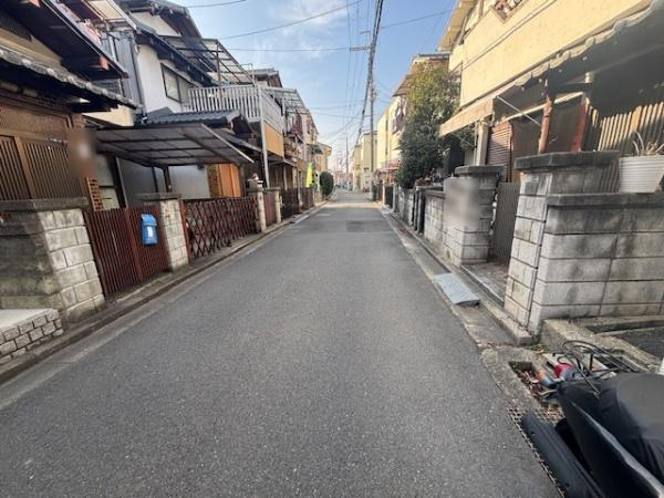 【前面道路含む現地写真】