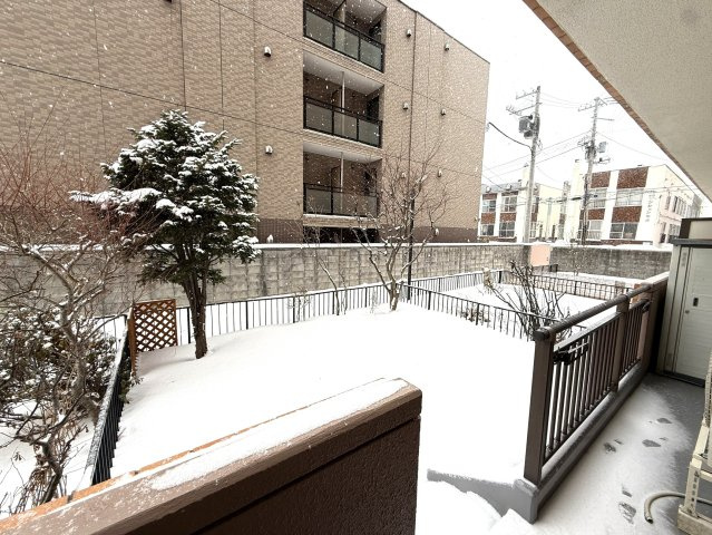 ライオンズマンション旭ヶ丘公園第二の庭