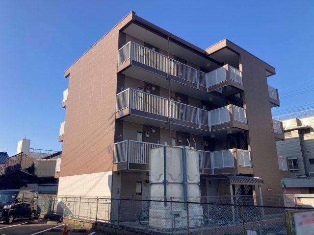 レオパレス車道