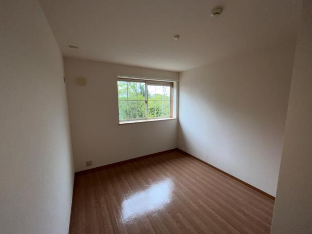 サニーヒルズの寝室|北側洋室