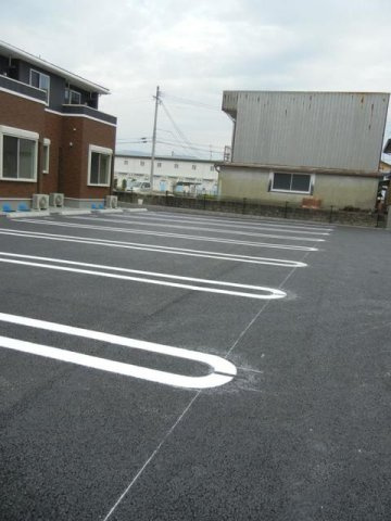 ノースリバーⅠ番館　Ａの駐車場