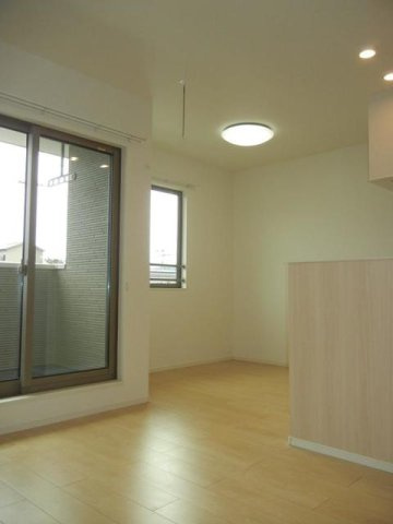 ノースリバーⅠ番館　Ａの居間・リビング