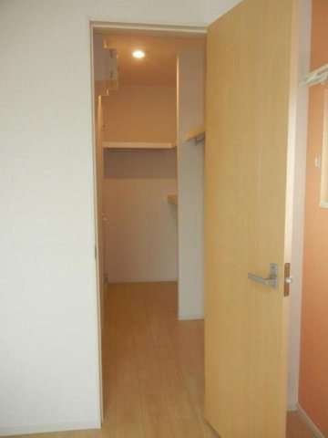 ノースリバーⅠ番館　Ａの収納