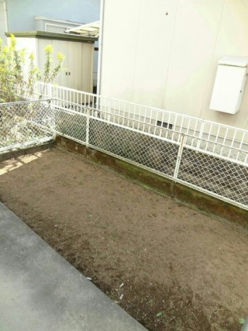 メゾンド江藤の庭