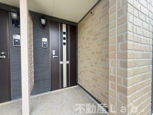 シームリーレジデンスＢのエントランス