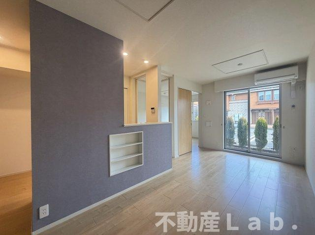 シームリーレジデンスＢの居間・リビング