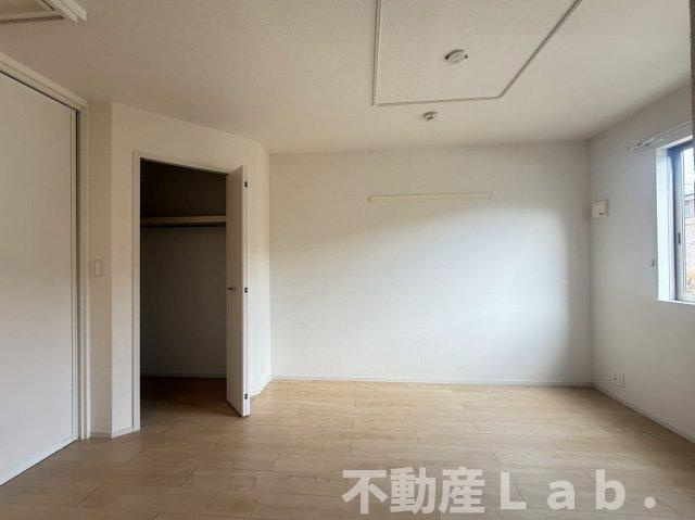 シームリーレジデンスＢの洋室