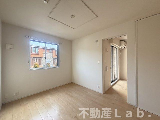 シームリーレジデンスＢの洋室