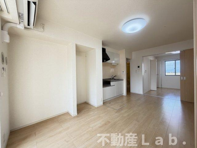 レジデンス　オリオン　Ⅲの居間・リビング