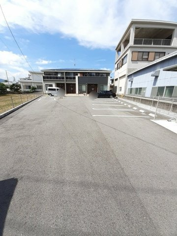 Ｈｅａｒｔ未来　寒川の駐車場
