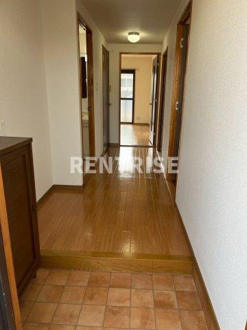 リンピア志水の玄関