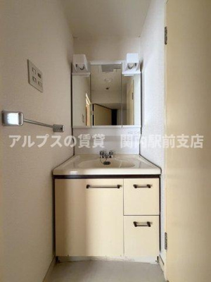 【独立洗面台】 | ライオンズマンション伊勢佐木町