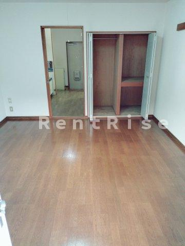 ＳｕｒｐｌｕｓＯｎｅサンシャイン秋田の居間・リビング