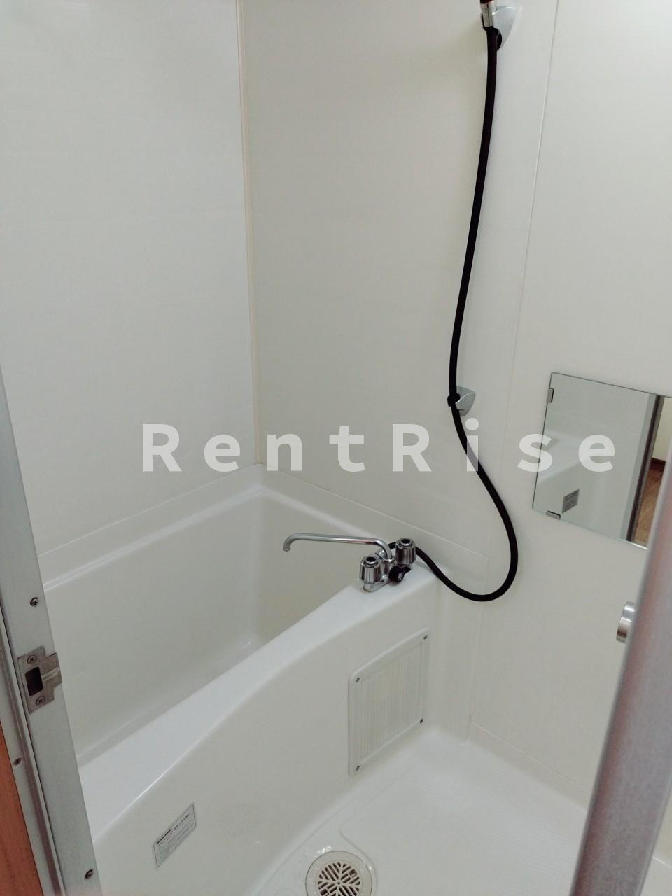 ＳｕｒｐｌｕｓＯｎｅサンシャイン秋田の浴室