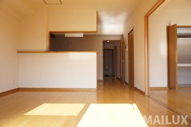 熊本市南区田井島２丁目の賃貸マンションの居間・リビング