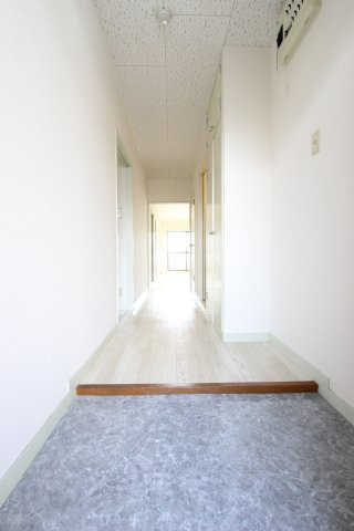 シャルダン三矢の玄関|※現状優先