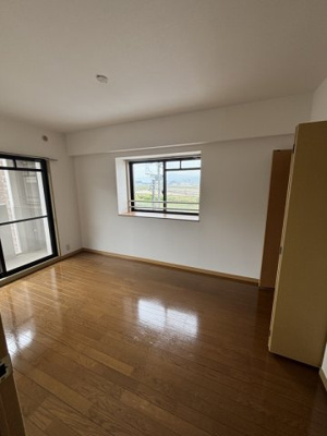 【寝室】 | レグルス空港南